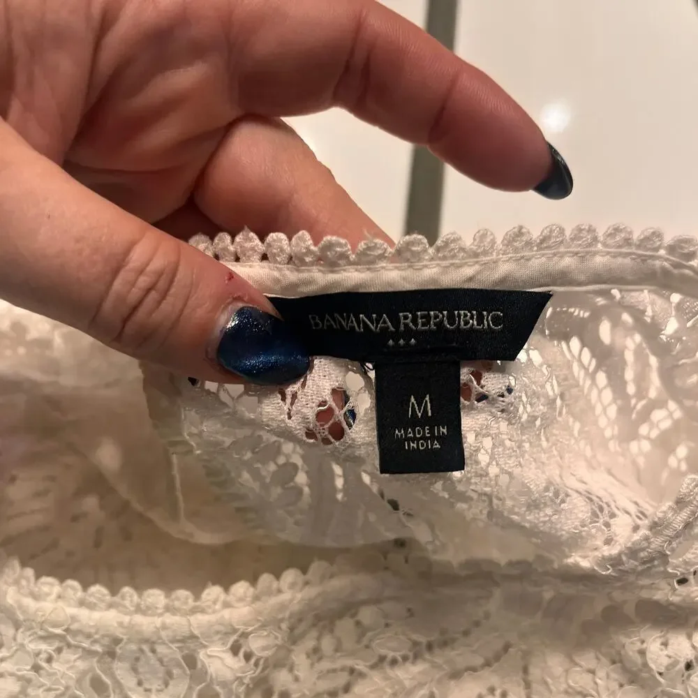 Banana Republic White Lace 3/4 Sleeves Blouse Medium